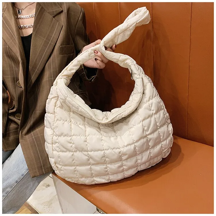 2022 New Winter Soft Down Fabric Shoulder Bag Branded Quality Women's Designer Big Capacity Underarm Pack Large Female Purses