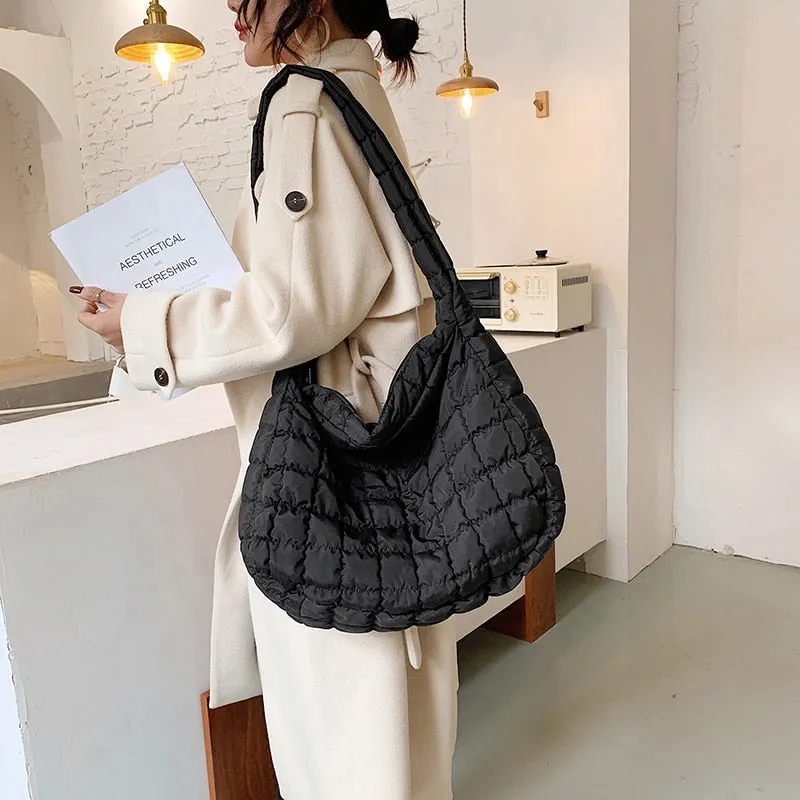 2022 New Winter Soft Down Fabric Shoulder Bag Branded Quality Women's Designer Big Capacity Underarm Pack Large Female Purses
