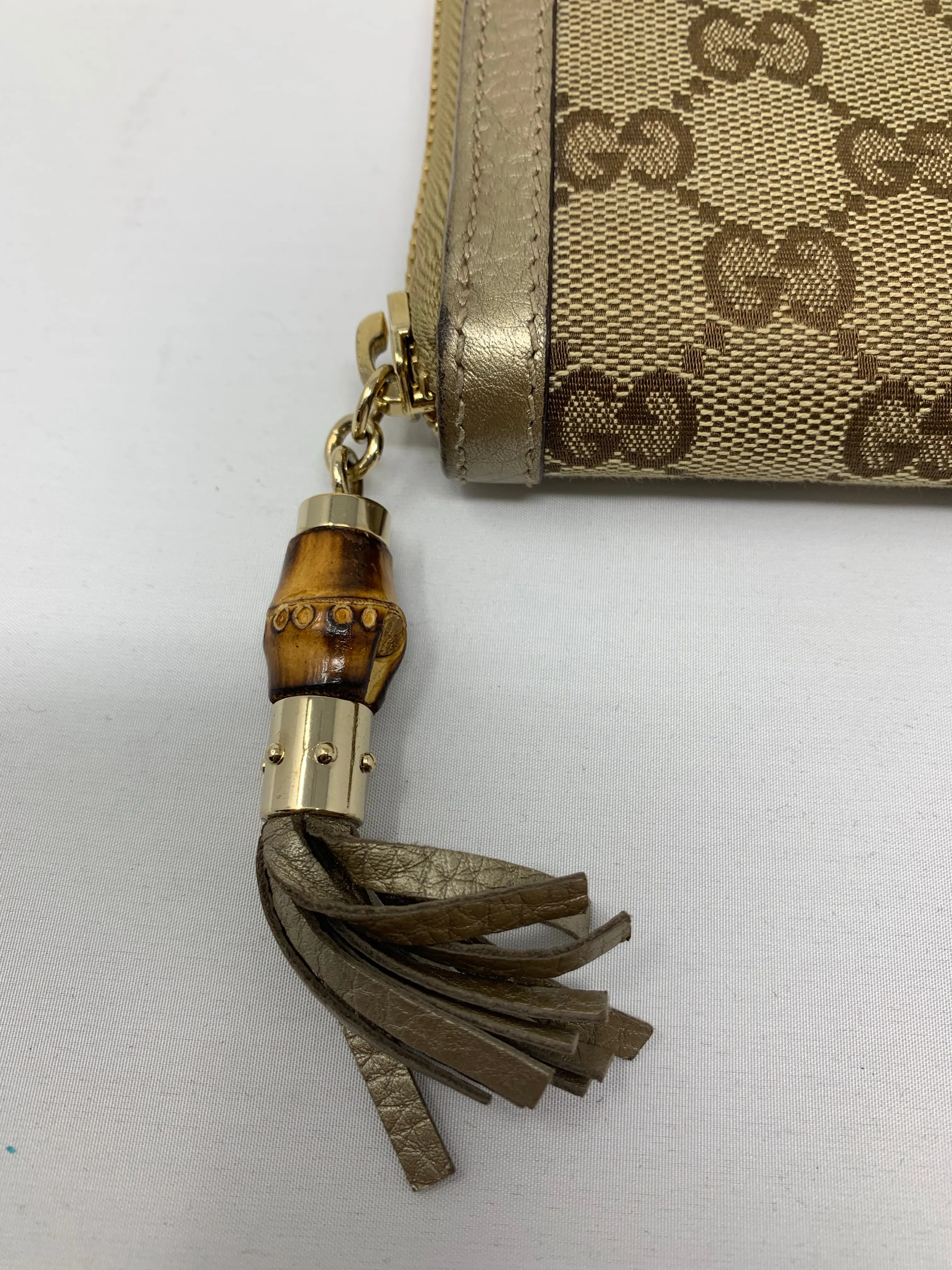 Gucci GG Supreme Wallet!