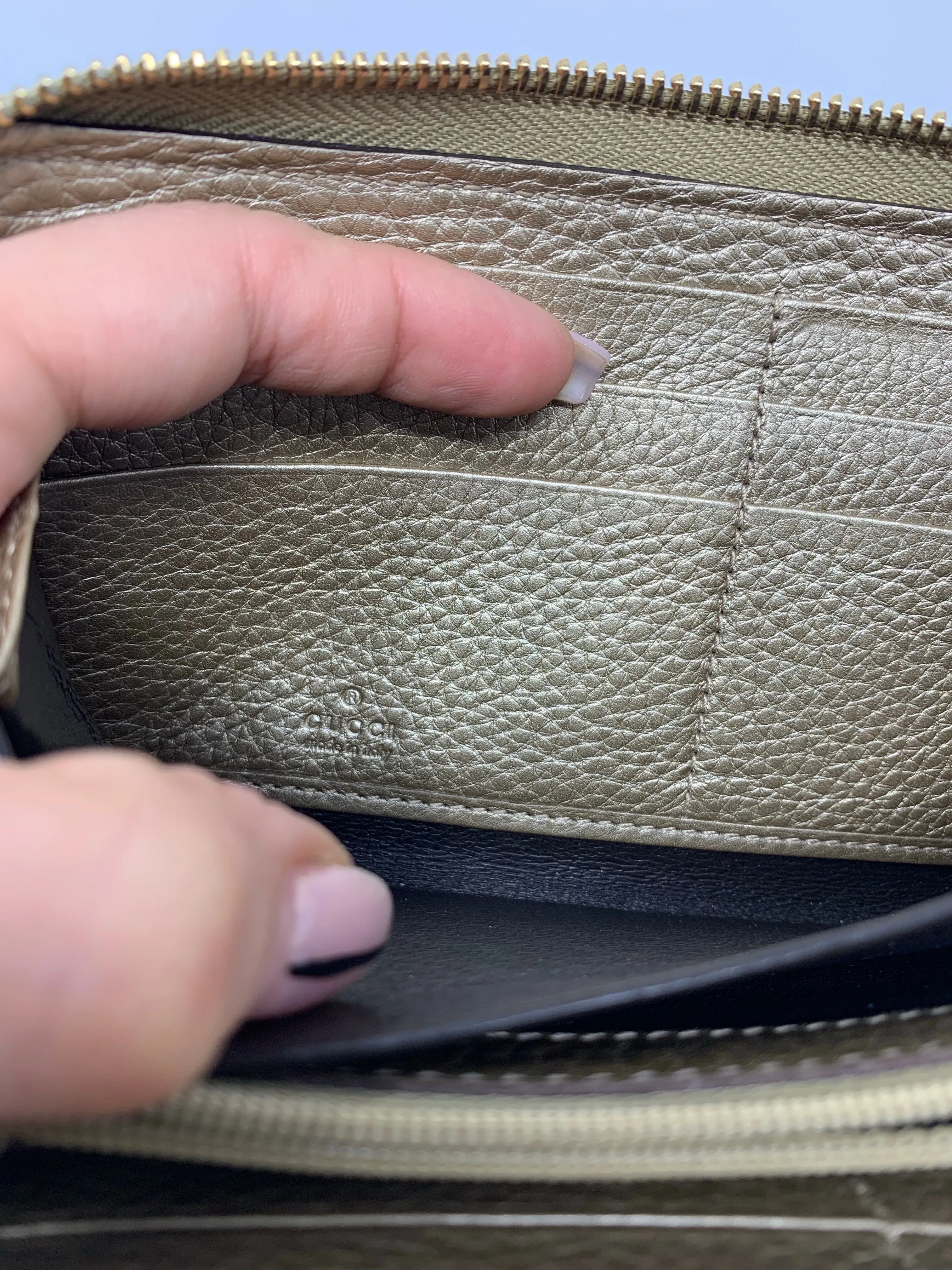 Gucci GG Supreme Wallet!