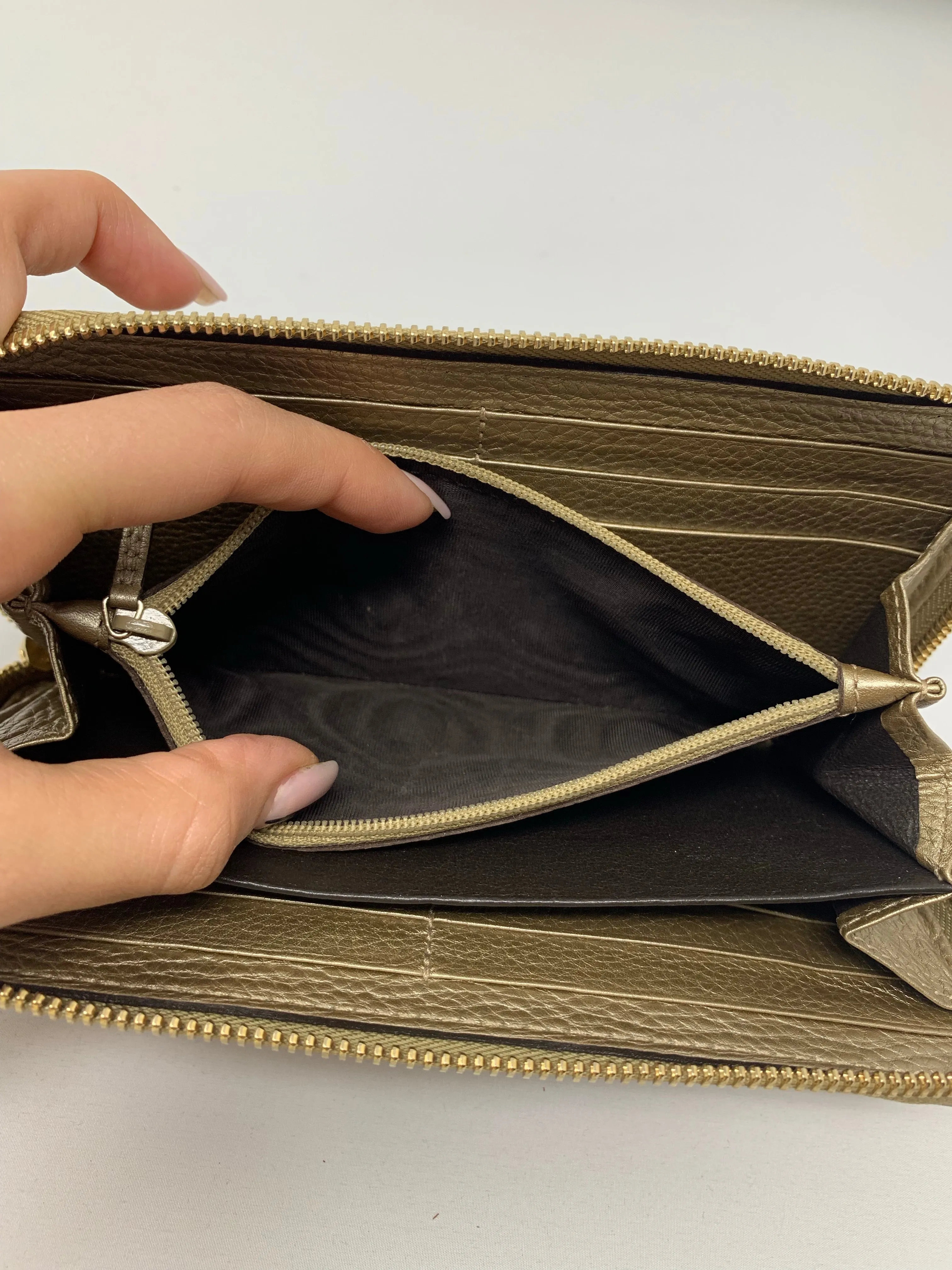 Gucci GG Supreme Wallet!