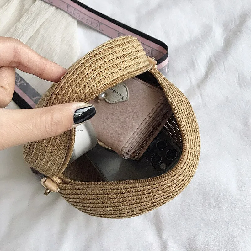 Round Straw Cross Body Bags