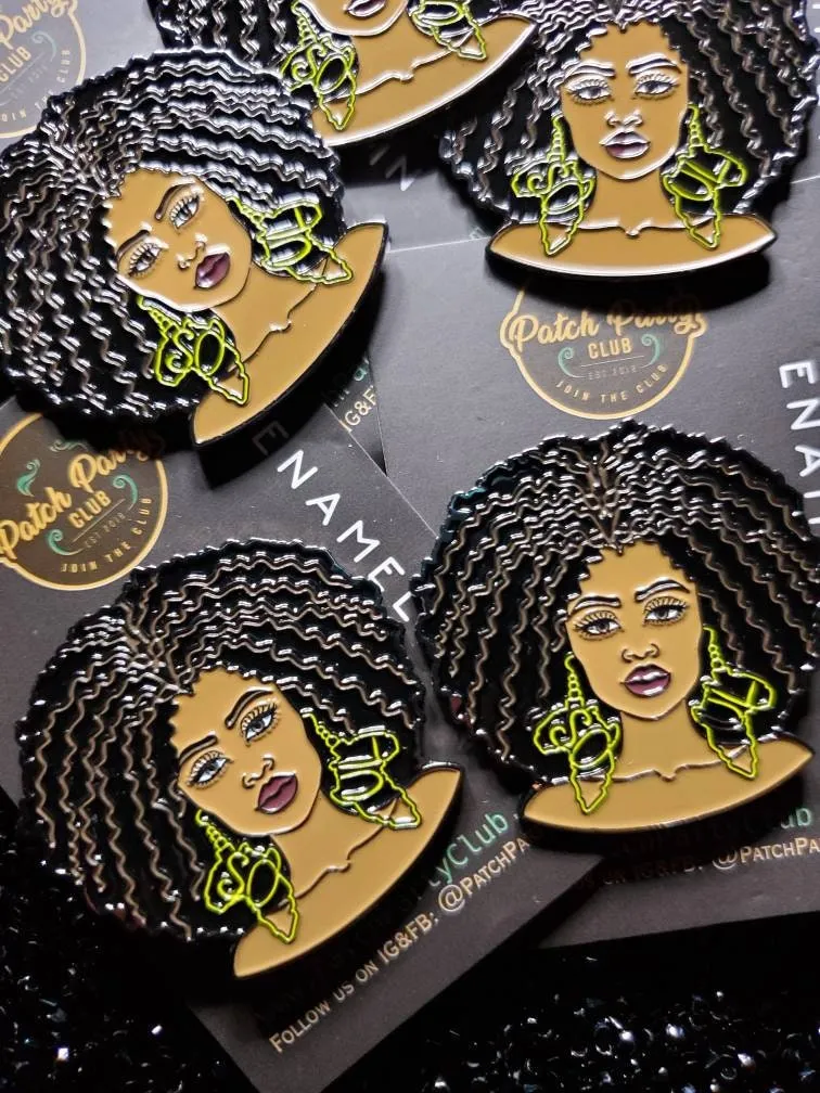 Soul Queen, 2-pc Enamel Pin & Patch Set, Black Girl with 4C Hair and "Soul" Earrings, Iron on, Accessories for Bags, Jackets, Shoes, DIY
